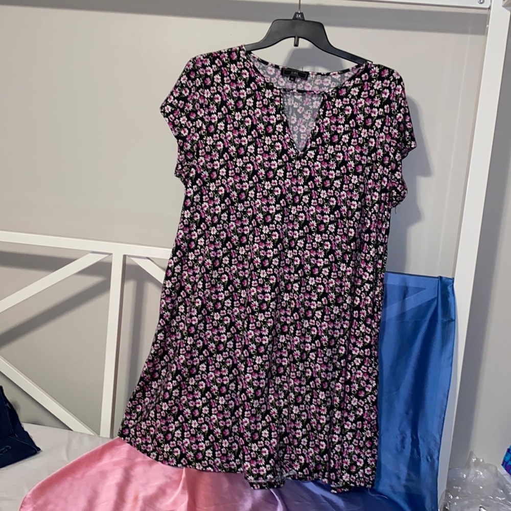 Vibe brand 2x short floral dress/tunic top.